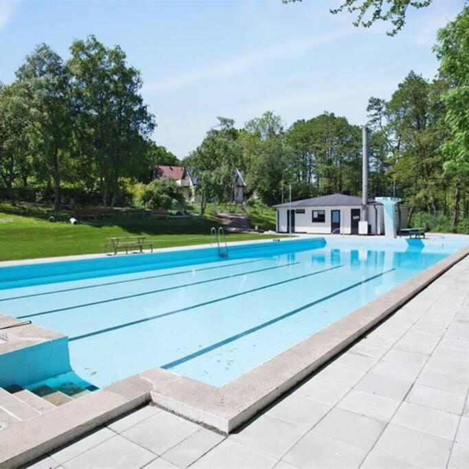 Charmig Liten Laegenhet Pa Oesterlen Sankt Olof Exterior photo